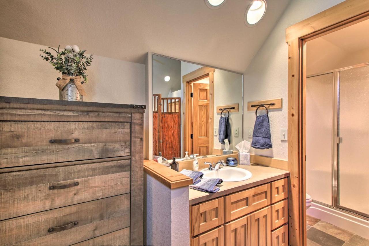 Klamath Falls Cabin Retreat With Deck And Grill! 외부 사진
